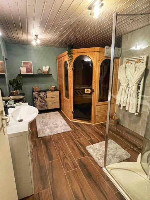 L'Echo Des Bois - Studio Cocooning Avec Sauna L'Abergement Exteriör bild